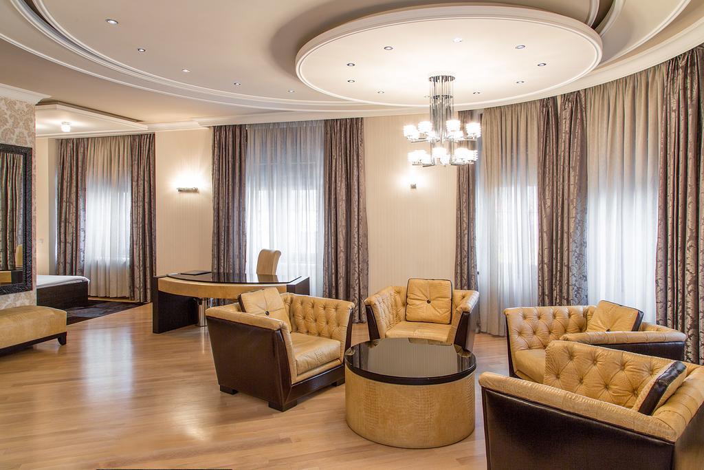 Hotel Evropa Белград Экстерьер фото